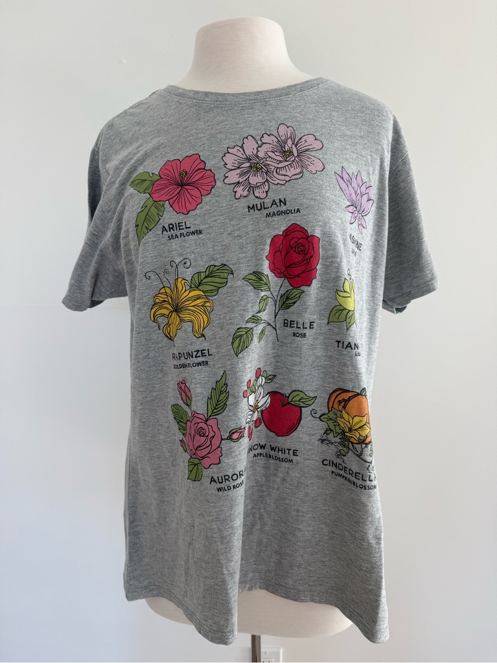 Disney Princess Floral Graphic Tee // Size XXL